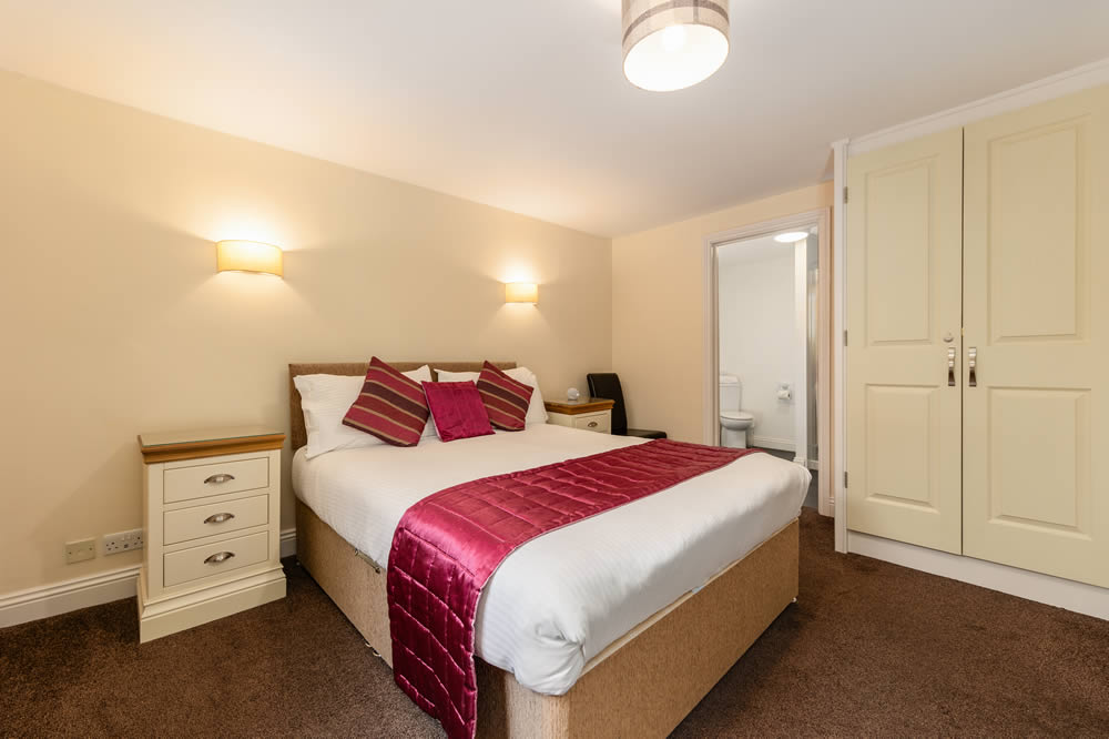 Three en-suite bedrooms - Medcult Apartment in Keswick
